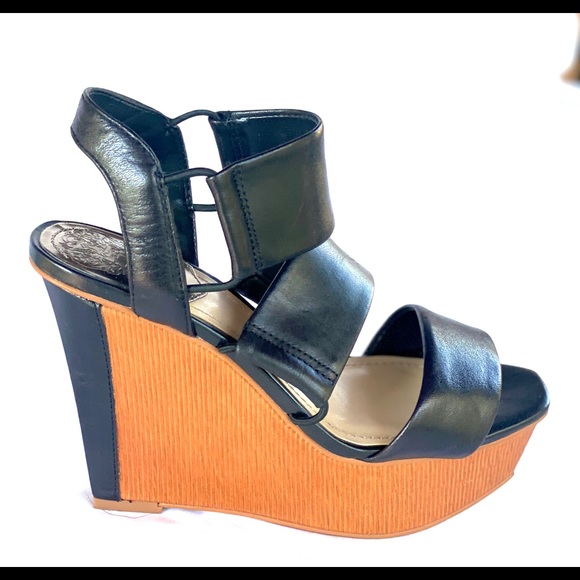 Vince Camuto Sandals. New with box. Size4.5 - Picture 1 of 10